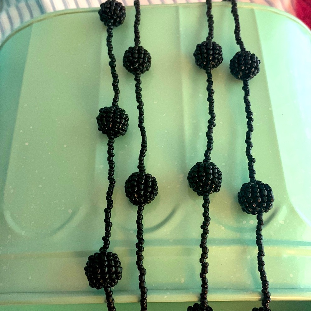 Stunning 1950s black seed bead stunning